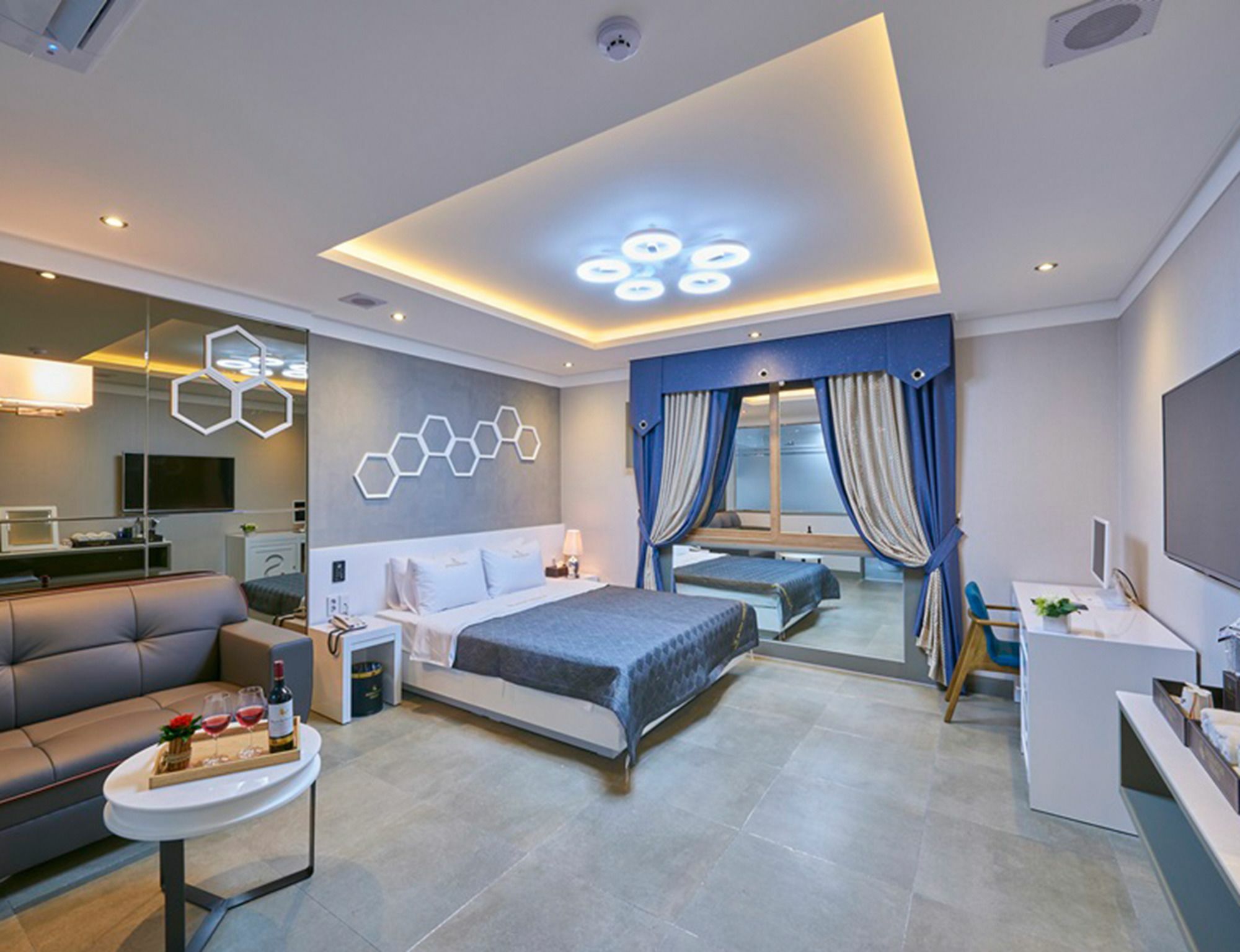 Shell Stone Yeosu Business Hotel Екстер'єр фото
